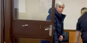 На московского педиатра завели дело о «фейках» за слова о погибшем военном.На московского педиатра завели дело о «фейках» за слова о погибшем военном.